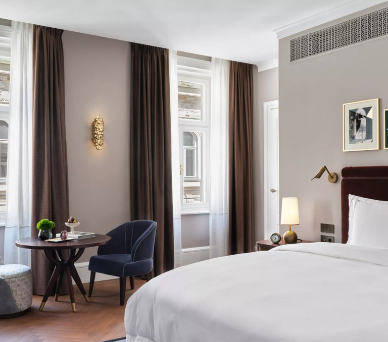 Rosewood Vienna